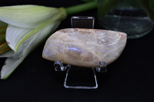 Mondstein Cabochon