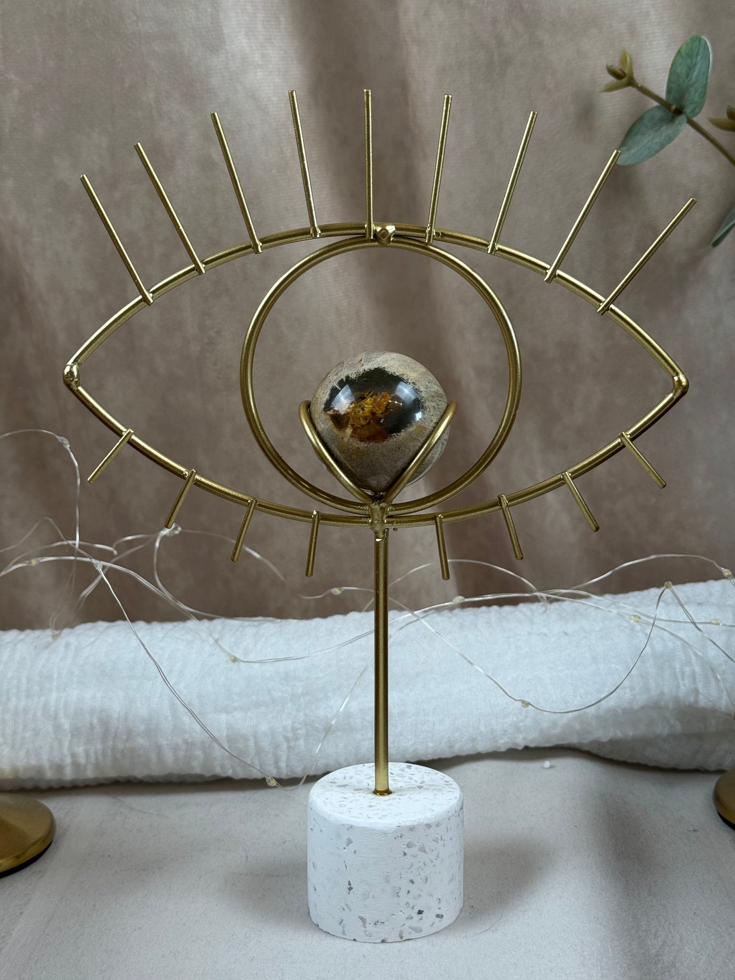 Versteinertes Holz inkl. Kugelhalterung